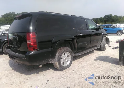 2008 Chevrolet Suburban 1500 Lt z USA, uszkodzony, nr VIN 3GNFK16378G266951